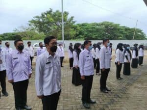 BNNP Sulawesi Selatan Melaksanakan Apel Pagi Rutin Setiap Hari Senin BNNP Sulawesi Selatan Melaksanakan Apel Pagi Rutin Setiap Hari Senin