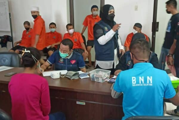 Badan Narkotika Nasional (BNN) Provinsi Sulawesi Selatan Bekerjasama Dengan Rumah Sakit Khusus Daerah Ibu Dan Anak Pertiwi Prov. Sulsel Melaksanakan Vaksinasi COVID-19