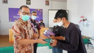 BNNP Sulawesi Selatan Melaksanakan Kegiatan bimbingan teknis life skill masyarakat kawasan rawan narkoba pada wilayah perkotaan BNNP Sulawesi Selatan Melaksanakan Kegiatan bimbingan teknis life skill masyarakat kawasan rawan narkoba pada wilayah perkotaan
