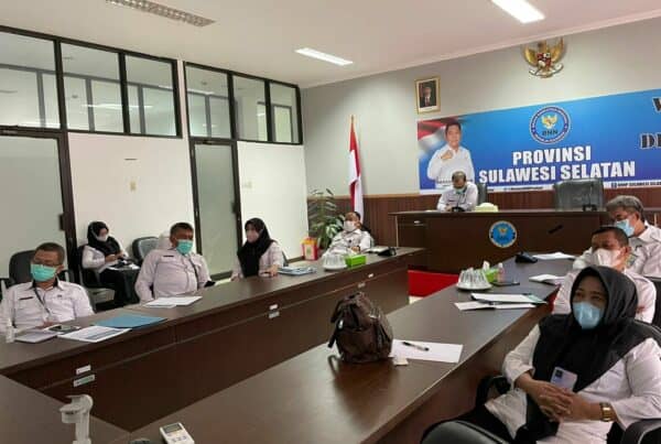 Kepala BNN Provinsi Sulawesi Selatan Brigadir Jenderal Polisi Drs. Ghiri Prawijaya, M. Th memimpin rapat kegiatan monitoring dan evalusi Bagian Bidang lingkup BNNP Sulsel