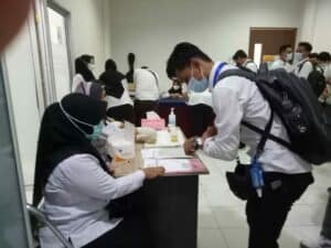 BNNP Sulsel Melakukan deteksi dini dalam penyalahgunaan narkoba bagi karyawan Arta Boga Cemerlang. BNNP Sulsel Melakukan deteksi dini dalam penyalahgunaan narkoba bagi karyawan Arta Boga Cemerlang.