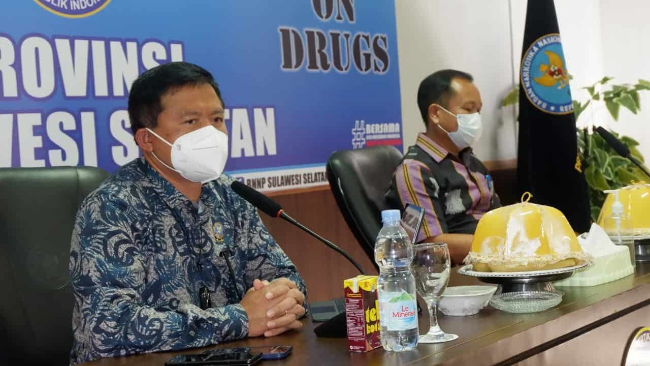Sestama BNN RI Memberikan Arahan Dalam Kunjungan Kerja di BNNP Sulawesi Selatan Konsep Otomatis