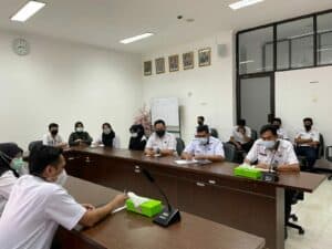 Kepala Bagian Umum BNNP Sulawesi Selatan Memimpin Rapat Bagian Umum Kepala Bagian Umum BNNP Sulawesi Selatan Memimpin Rapat Bagian Umum