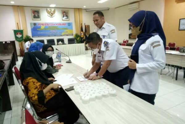 tes urine di lingkungan Pemerintah. tes urine di lingkungan Pemerintah.