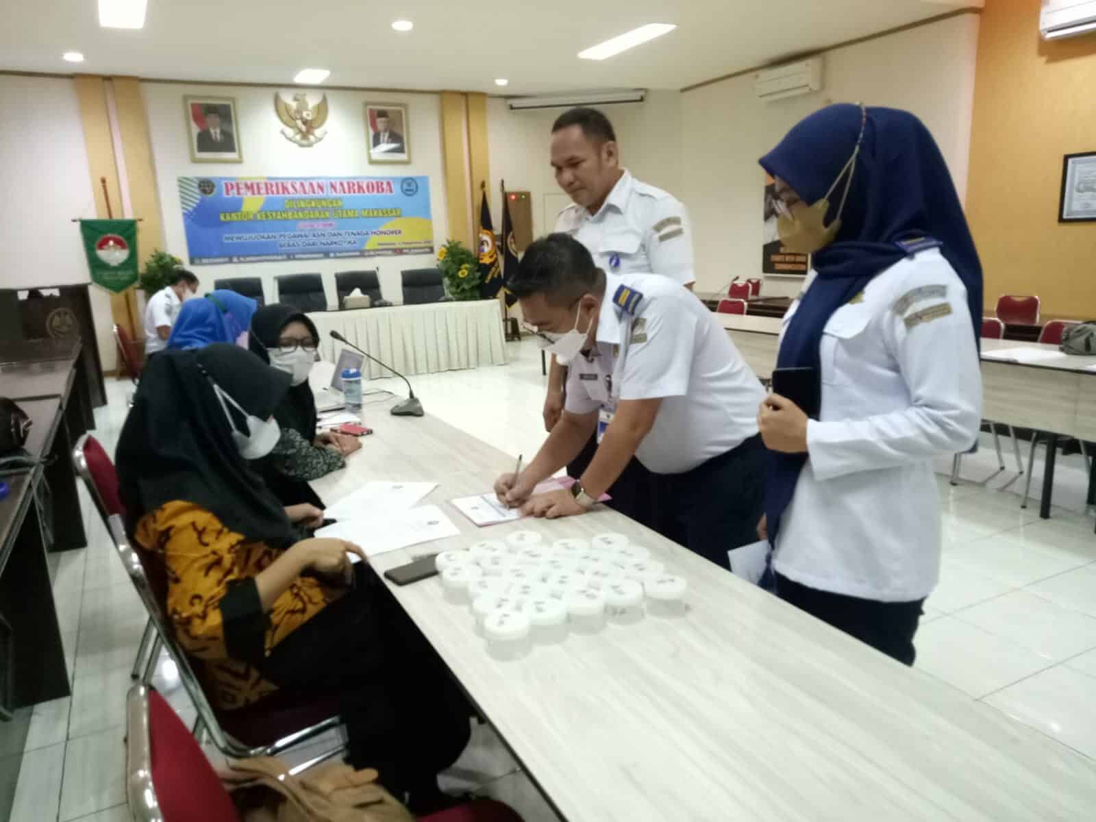 tes urine di lingkungan Pemerintah. tes urine di lingkungan Pemerintah.