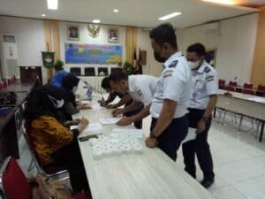 tes urine di lingkungan Pemerintah. tes urine di lingkungan Pemerintah.