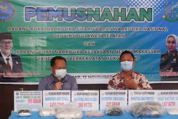 Badan Narkotika Nasional (BNN) Provinsi Sulawesi Selatan melaksanakan pemusnahan barang bukti narkotika sitaan BNNP Sulawesi Selatan