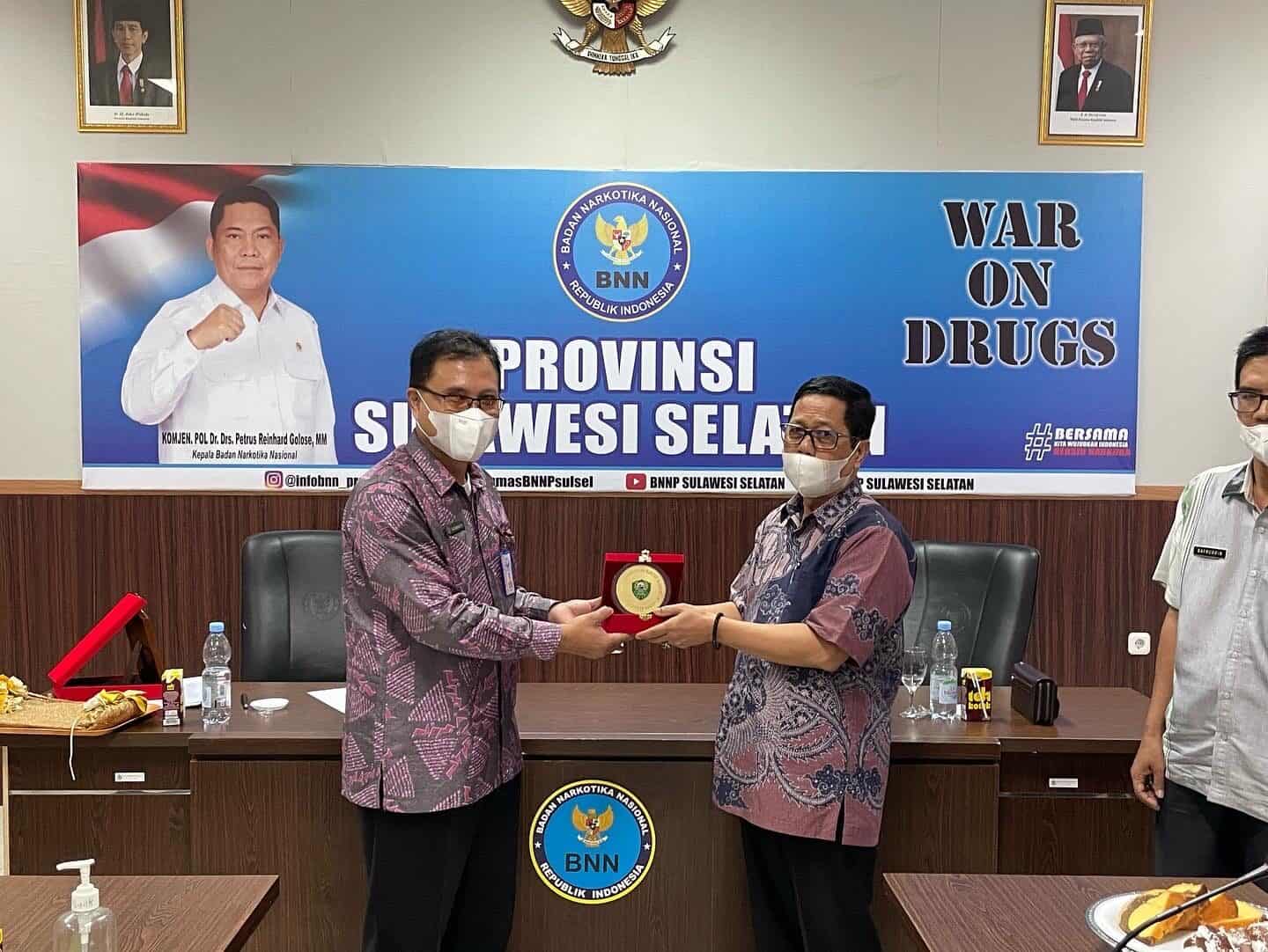 BNNP Sulsel Menerima Kunjungan Anggota DPRD Kab. Barru BNNP Sulsel Menerima Kunjungan Anggota DPRD Kab. Barru