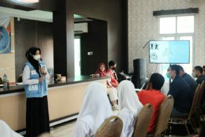 Penyuluhan Bahaya Penyalahgunaan Narkoba bagi siswa siswi SD SMP SMA Lingkup Kec. Panakkukang Penyuluhan Bahaya Penyalahgunaan Narkoba bagi siswa siswi SD SMP SMA Lingkup Kec. Panakkukang