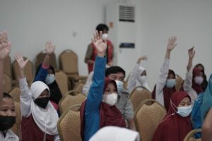 Mahasiswa KKN Tematik Universitas Hasanuddin Gel. 107 Kec. Tamalanrea menggelar kegiatan sosialisasi anti narkotika dengan menggandeng BNN Provinsi Sulawesi Selatan Mahasiswa KKN Tematik Universitas Hasanuddin Gel. 107 Kec. Tamalanrea menggelar kegiatan sosialisasi anti narkotika dengan menggandeng BNN Provinsi Sulawesi Selatan