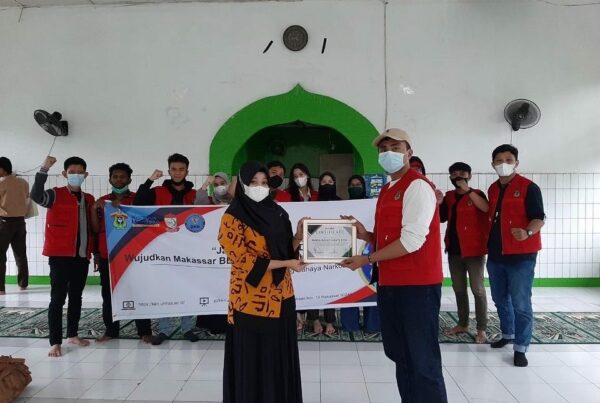Sosialisasi Bahaya Narkoba di lingkungan Pendidikan kepada Siswa (i) SMA Muhammadiyah 6 Makassar Sosialisasi Bahaya Narkoba di lingkungan Pendidikan kepada Siswa (i) SMA Muhammadiyah 6 Makassar