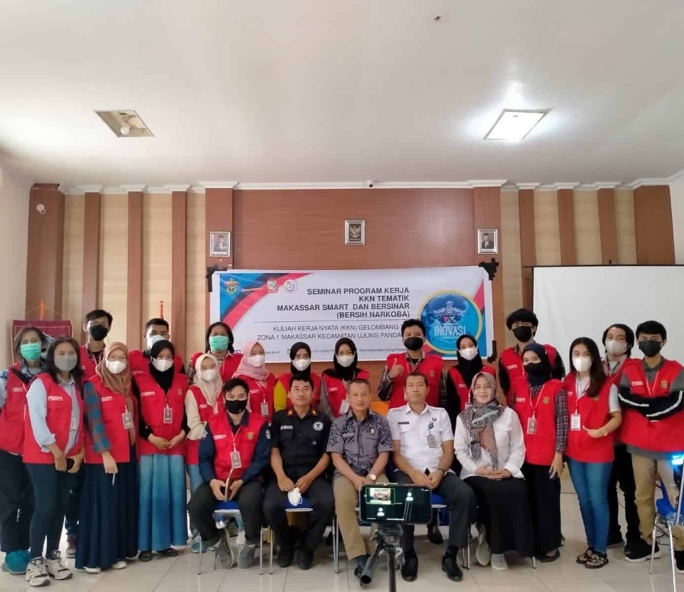 BNN Provinsi Sulawesi Selatan ikut berpartisipasi dalam kegiatan KKN Tematik Makassar Smart Dan Bersih Narkoba BNN Provinsi Sulawesi Selatan ikut berpartisipasi dalam kegiatan KKN Tematik Makassar Smart Dan Bersih Narkoba