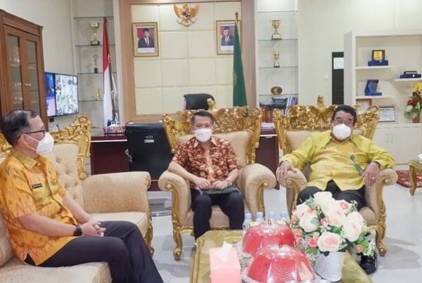 KEPALA BNNP SULSEL MELAKSANAKAN KUNJUNGAN KE PENGADILAN TINGGI MAKASSAR DALAM RANGKA SINERGITAS