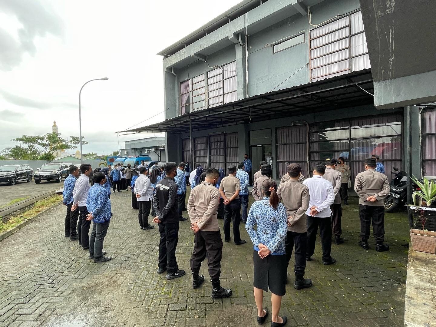Apel Pagi BNNP Sulawesi Selatan Sebagai Wujud Kedisiplinan Seluruh Personel Apel Pagi BNNP Sulawesi Selatan Sebagai Wujud Kedisiplinan Seluruh Personel