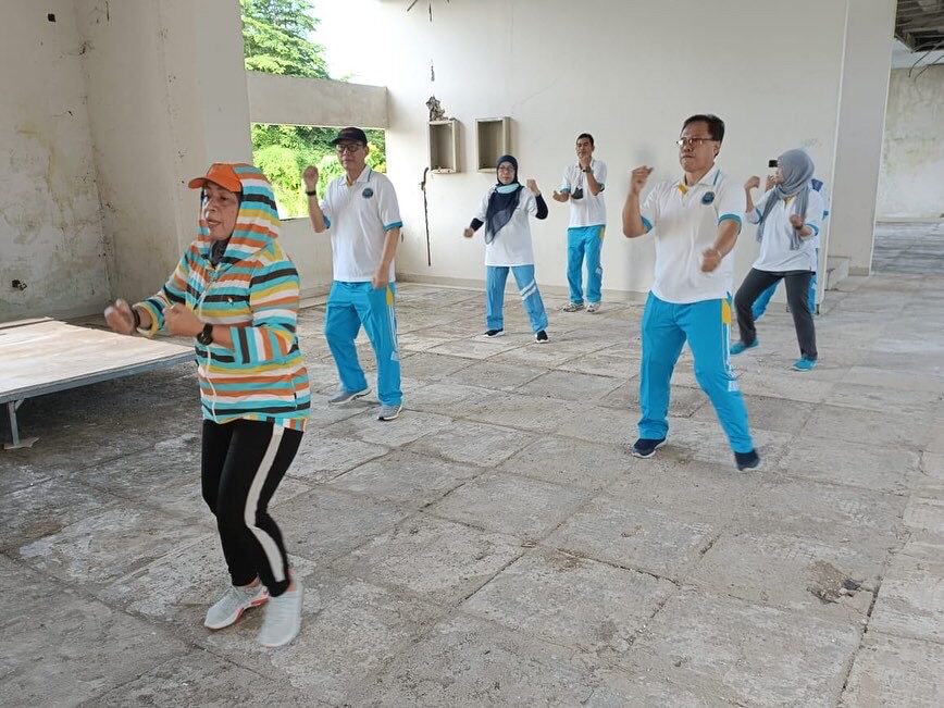 BNNP Sulawesi Selatan Melaksanakan Olahraga Bersama