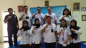 SIAP MENUJU WBBM, BNNP SULSEL LAKUKAN PENDAMPINGAN PEMBANGUNAN ZONA INTEGRITAS PADA BNN KAB/KOTA PALOPO DAN TANA TORAJA SIAP MENUJU WBBM, BNNP SULSEL LAKUKAN PENDAMPINGAN PEMBANGUNAN ZONA INTEGRITAS PADA BNN KAB/KOTA PALOPO DAN TANA TORAJA