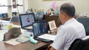 Kepala BNNP Sulsel memberi sambutan Workshop tentang pemeriksaan NAPZA bagi Calon Pengantin secara virtual Kepala BNNP Sulsel memberi sambutan Workshop tentang pemeriksaan NAPZA bagi Calon Pengantin secara virtual
