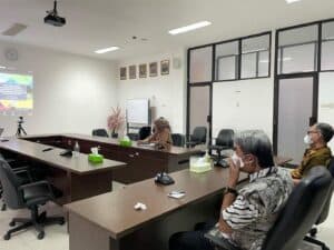 BNNP SULSEL MENGIKUTI KEGIATAN RAPAT PEMBINAAN TEKNIS KETAHANAN KELUARGA MELALUI SUMBER DAYA PEMBANGUNAN DESA SECARA VIRTUAL BNNP SULSEL MENGIKUTI KEGIATAN RAPAT PEMBINAAN TEKNIS KETAHANAN KELUARGA MELALUI SUMBER DAYA PEMBANGUNAN DESA SECARA VIRTUAL