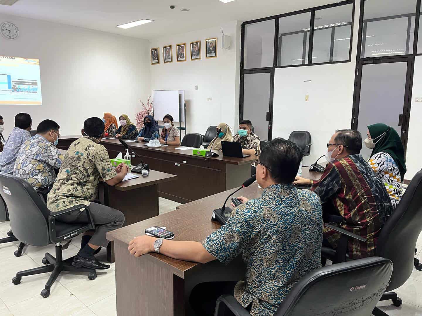 Kepala BNN Provinsi Sulawesi Selatan Drs. Ghiri Prawijaya, M.Th Mengikuti sosialisasi Permenpan yang dilaksanakan oleh tim penilai internal Irtama BNN Konsep Otomatis