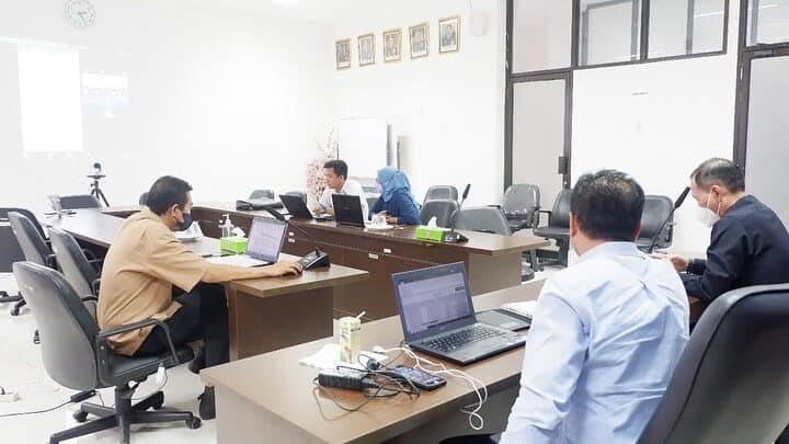 Kepala BNNP Sulawesi Selatan Mengikuti Kegiatan Rapat Asistensi Pengisian Kertas Kerja P3DN Secara Virtual