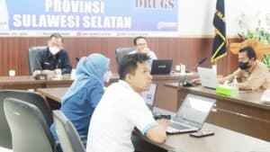 Kepala BNNP Sulawesi Selatan Mengikuti Kegiatan Rapat Asistensi Pengisian Kertas Kerja P3DN Secara Virtual
