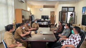 Dalam Rangka PRA HANI 2022, Kepala BNNP Sulawesi Selatan bersama Kadis Kesehatan Prov.Sulsel dan Kanwil Kementerian Agama Prov.Sulsel Teken Perjanjian Kerjasama Program P4GN dan Program Inovasi GENCARKAN BERSINAR (Gerakan Cari Mantu Bersih Narkoba)