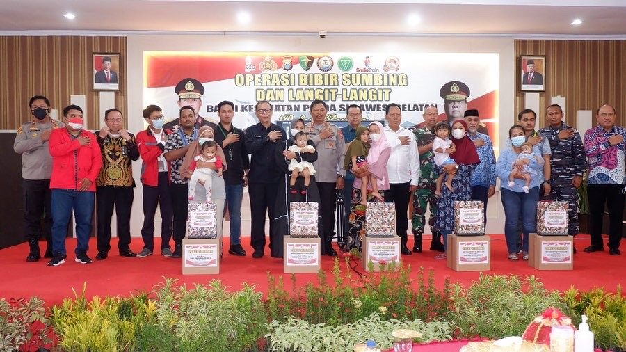 Kepala BNNP Sulawesi Selatan Menghadiri Bakti Kesehatan Secara Serentak di Seluruh Indonesia Dalam Rangkaian Hari Bhayangkara ke 76 Kepala BNNP Sulawesi Selatan Menghadiri Bakti Kesehatan Secara Serentak di Seluruh Indonesia Dalam Rangkaian Hari Bhayangkara ke 76