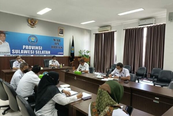 KEPALA BNNP SULSEL MEMIMPIN RAPAT INTERNAL BERSAMA KOORDINATOR & SUB KOORDINATOR MENGENAI SOP BNNP SULSEL KEPALA BNNP SULSEL MEMIMPIN RAPAT INTERNAL BERSAMA KOORDINATOR & SUB KOORDINATOR MENGENAI SOP BNNP SULSEL