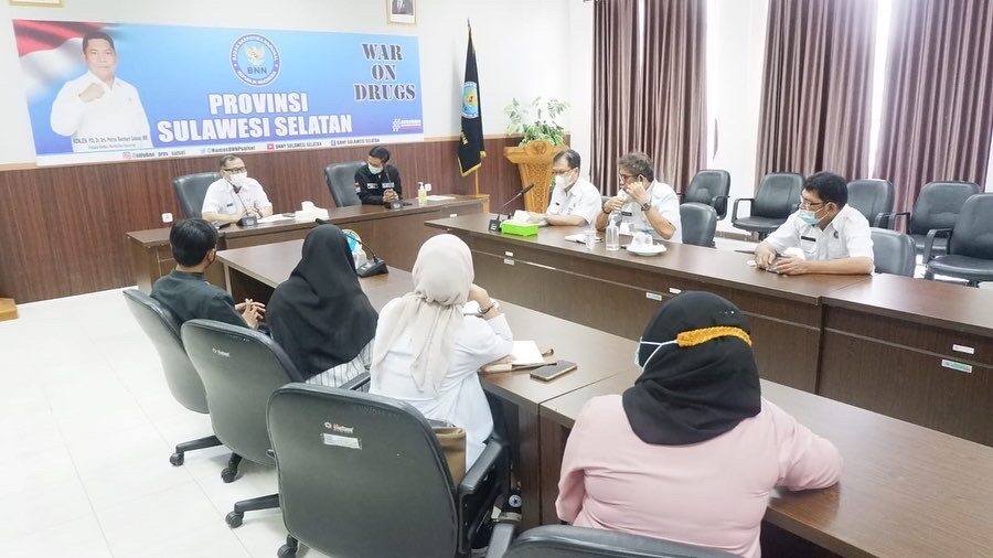 Kepala BNNP Sulawesi Selatan Menerima Kunjungan Penggiat Anti Narkoba GAPPANA (Gerakan Pemuda Pemudi Anti Narkoba) Wilayah Sulsel* Kepala BNNP Sulawesi Selatan Menerima Kunjungan Penggiat Anti Narkoba GAPPANA (Gerakan Pemuda Pemudi Anti Narkoba) Wilayah Sulsel*