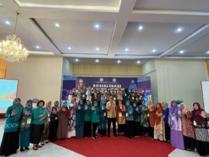 KEPALA BNNP SULSEL MEMBERIKAN CERAMAH BAHAYA NARKOTIKA “SOSIALISASI PEMBINAAN KARAKTER KELUARGA” KEPALA BNNP SULSEL MEMBERIKAN CERAMAH BAHAYA NARKOTIKA “SOSIALISASI PEMBINAAN KARAKTER KELUARGA”