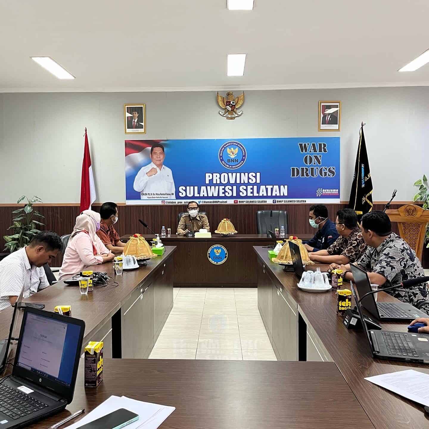 KEPALA BNNP SULSEL MENUTUP KEGIATAN PENYUSUNAN LAPORAN KEUANGAN SEMESTER I TA 2022