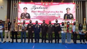 Kepala BNNP Sulawesi Selatan Menghadiri Upacara dan Syukuran Hari Bhayangkara ke 76 Kepala BNNP Sulawesi Selatan Menghadiri Upacara dan Syukuran Hari Bhayangkara ke 76