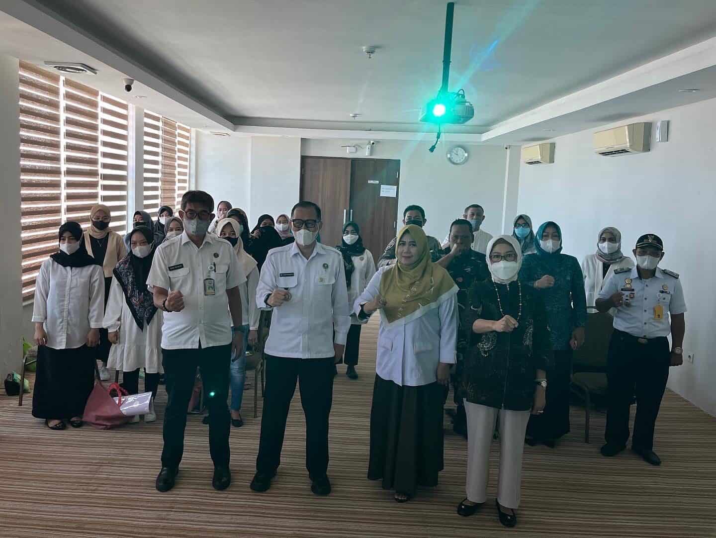 KEPALA BNNP SULSEL MEMBUKA KEGIATAN BIMBINGAN TEKNIS LIFE SKILLL BAGI MASYARAKAT KAWASAN RAWAN NARKOBA DI WILAYAH PERKOTAAN KEPALA BNNP SULSEL MEMBUKA KEGIATAN BIMBINGAN TEKNIS LIFE SKILLL BAGI MASYARAKAT KAWASAN RAWAN NARKOBA DI WILAYAH PERKOTAAN
