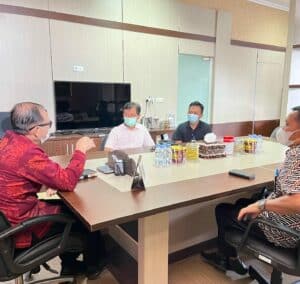 KEPALA BNNP SULSEL MENERIMA AUDIENSI BEACUKAI TIPE MADYA PABEAN B MAKASSAR KEPALA BNNP SULSEL MENERIMA AUDIENSI BEACUKAI TIPE MADYA PABEAN B MAKASSAR