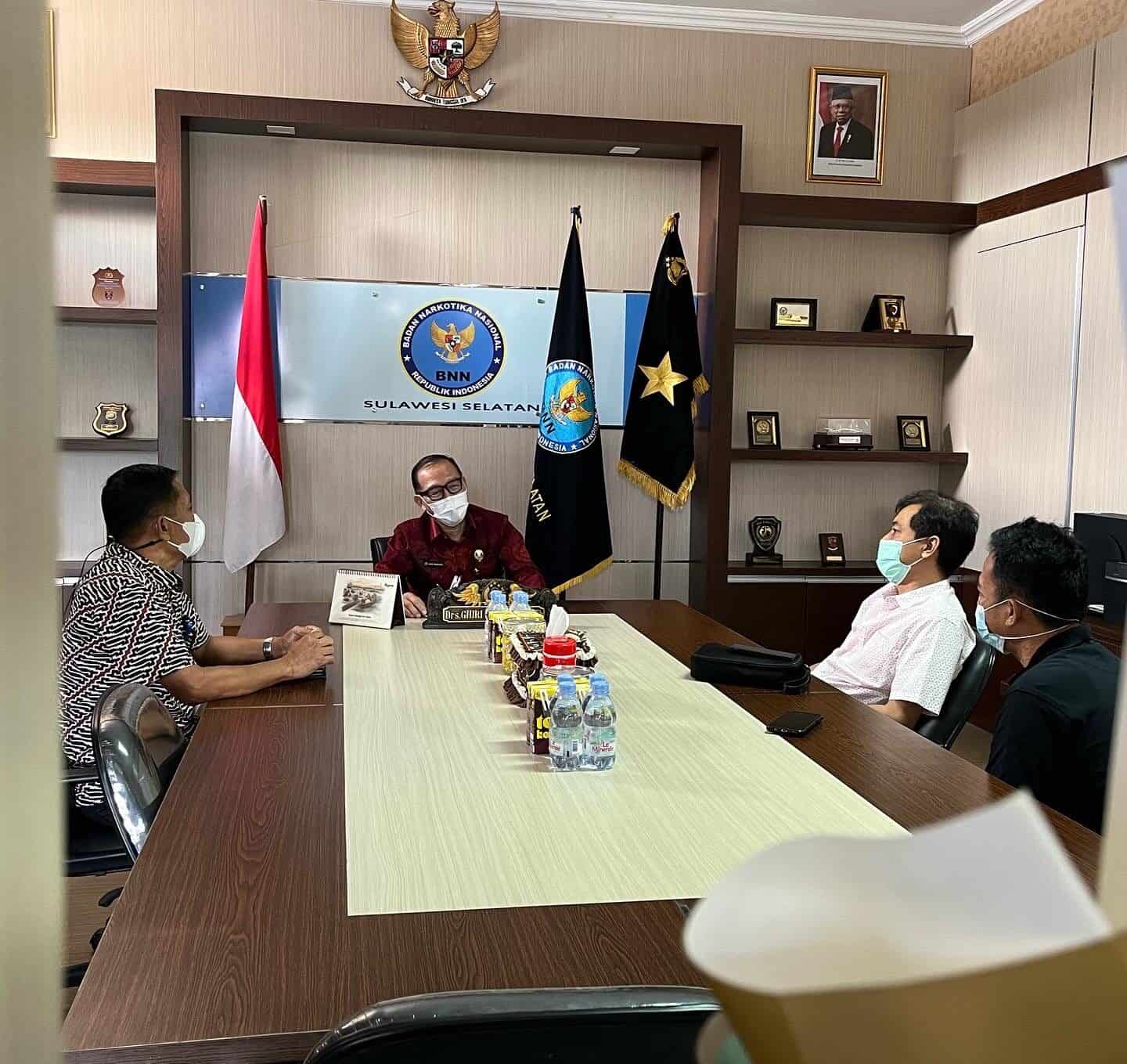 KEPALA BNNP SULSEL MENERIMA AUDIENSI BEACUKAI TIPE MADYA PABEAN B MAKASSAR KEPALA BNNP SULSEL MENERIMA AUDIENSI BEACUKAI TIPE MADYA PABEAN B MAKASSAR