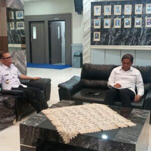 KEPALA BNNP SULSEL MELAKSANAKAN KUNJUNGAN AUDIENSI BERSAMA KAPOLDA SULSEL BESERTA JAJARANNYA KEPALA BNNP SULSEL MELAKSANAKAN KUNJUNGAN AUDIENSI BERSAMA KAPOLDA SULSEL BESERTA JAJARANNYA
