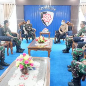 DALAM RANGKA MEMPERKUAT DAN MEMPERTAHANKAN SINERGITAS P4GN, KEPALA BNNP SULSEL MELAKSANAKAN KUNJUNGAN KE KOMANDO OPERASI ANGKATAN UDARA II DALAM RANGKA MEMPERKUAT DAN MEMPERTAHANKAN SINERGITAS P4GN, KEPALA BNNP SULSEL MELAKSANAKAN KUNJUNGAN KE KOMANDO OPERASI ANGKATAN UDARA II