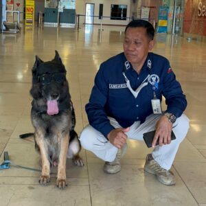 BNNP Sulsel melaksanakan Join operation bersama Kanwil Bea Cukai Sulbagsel di Bandar Udara Sultan Hasanudin Makassar BNNP Sulsel melaksanakan Join operation bersama Kanwil Bea Cukai Sulbagsel di Bandar Udara Sultan Hasanudin Makassar