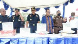 BNN PROVINSI SULSEL MUSNAHKAN 5.830 GRAM GANJA DAN 96 GRAM SHABU BNN PROVINSI SULSEL MUSNAHKAN 5.830 GRAM GANJA DAN 96 GRAM SHABU