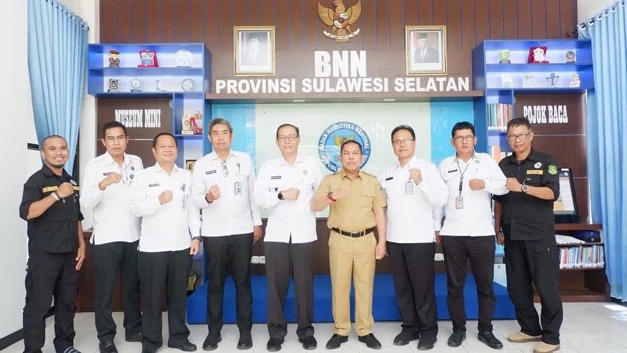 BNNP Sulawesi Selatan Resmi Menerima Naskah Dan Hibah Satu Aset Tanah Beserta Bangunan Dari Pemerintah Kab.Sidrap (BNK) Sidrap BNNP Sulawesi Selatan Resmi Menerima Naskah Dan Hibah Satu Aset Tanah Beserta Bangunan Dari Pemerintah Kab.Sidrap (BNK) Sidrap