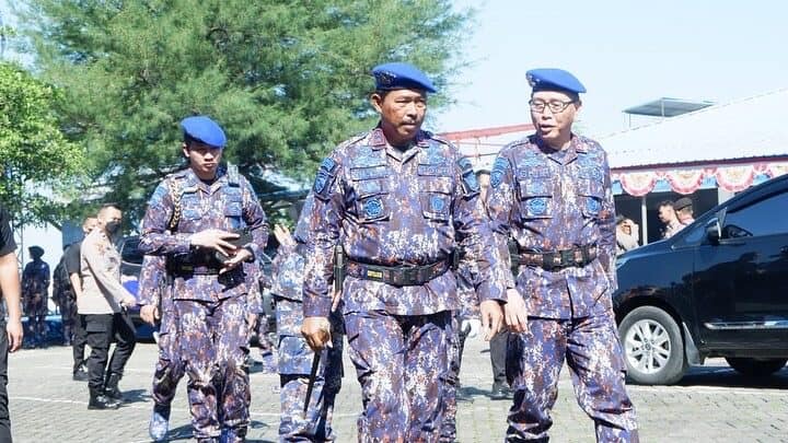 Kepala BNNP Sulsel Menghadiri Upacara dan Syukuran HUT Kepolisian Perairan dan Udara yang ke 72 Tahun Polda Sulawesi Selatan Kepala BNNP Sulsel Menghadiri Upacara dan Syukuran HUT Kepolisian Perairan dan Udara yang ke 72 Tahun Polda Sulawesi Selatan