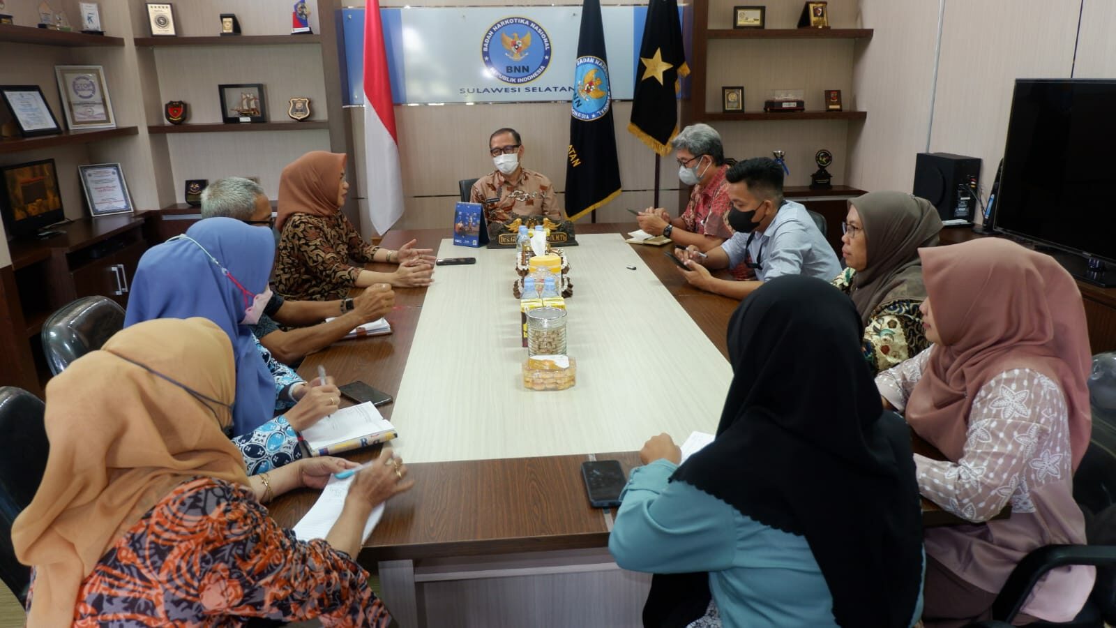 KEPALA BNNP SULSEL MEMIMPIN RAPAT INTERNAL BIDANG PENCEGAHAN DAN PEMBERDAYAAN MASYARAKAT LINGKUP BNNP SULSEL