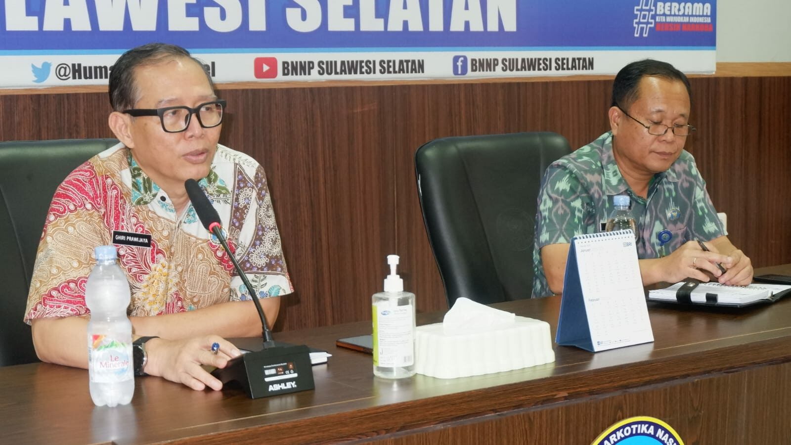 KEPALA BNNP SULSEL PIMPIN RAPAT BIDANG PEMBERANTASAN Konsep Otomatis