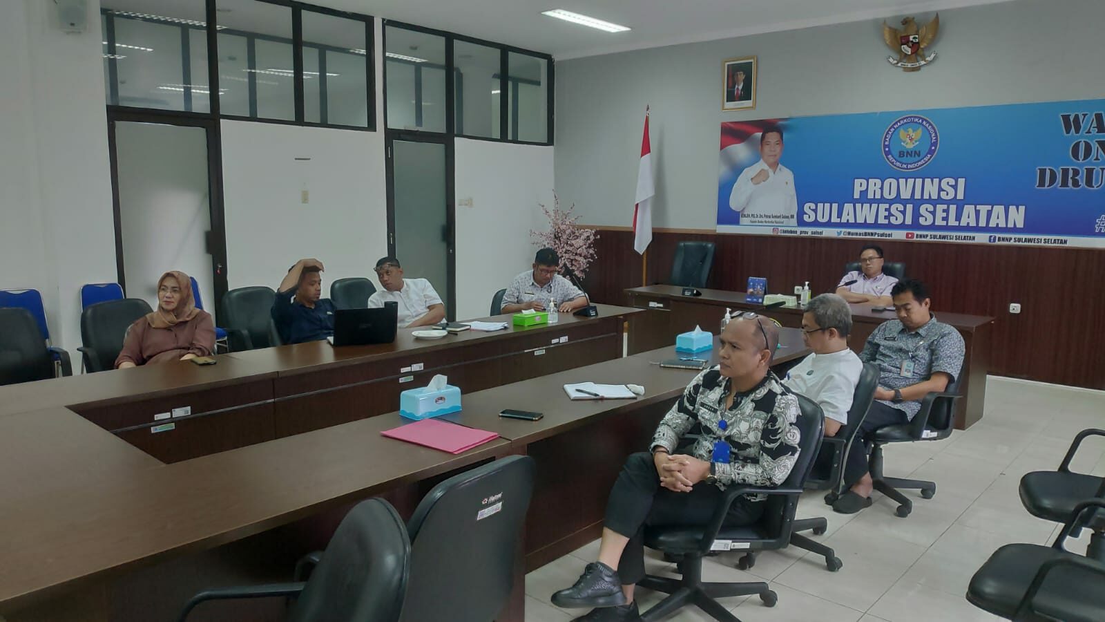 Kepala Bagian Umum BNNP Sulsel mengikuti Focus Group Discussion Nilai Budaya Kerja Doktrin BNN Kepala Bagian Umum BNNP Sulsel mengikuti Focus Group Discussion Nilai Budaya Kerja Doktrin BNN