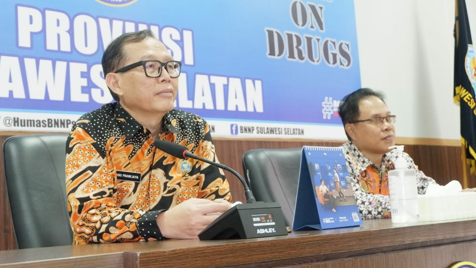 Kepala BNNP Sulawesi Selatan Menghadiri Upacara Pelantikan dan Pengambilan Sumpah/Janji Jabatan Pimpinan Tinggi Madya di Lingkungan BNN RI Secara Virtual Kepala BNNP Sulawesi Selatan Menghadiri Upacara Pelantikan dan Pengambilan Sumpah/Janji Jabatan Pimpinan Tinggi Madya di Lingkungan BNN RI Secara Virtual
