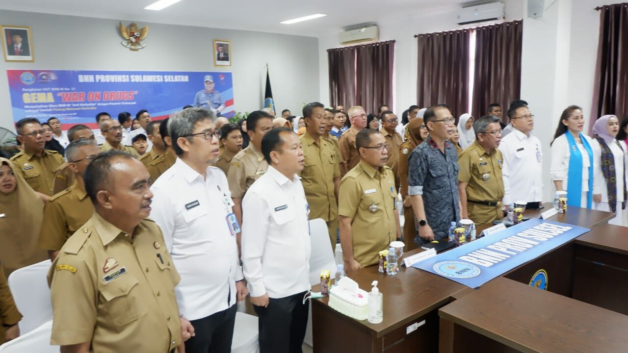 BNNP SULSEL Menghadiri Kegiatan Gema War On Drugs Menyanyikan Lagu Mars Anti Narkotika Secara Virtual