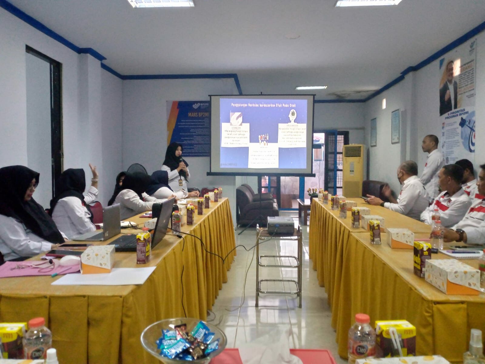 Pelaksanaan KIE P4GN Melalui Sosialisasi Anti Narkoba Di Lingkungan Kerja Kantor BP2MI Sul-Sel Pelaksanaan KIE P4GN Melalui Sosialisasi Anti Narkoba Di Lingkungan Kerja Kantor BP2MI Sul-Sel