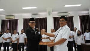 BNN Prov. SULSEL Melaksanakan Pelantikan Pengambilan Sumpah/Janji Jabatan Pejabat Fungsional dan Pelepasan Pegawai Memasuki Masa Pensiun BNN Prov. SULSEL Melaksanakan Pelantikan Pengambilan Sumpah/Janji Jabatan Pejabat Fungsional dan Pelepasan Pegawai Memasuki Masa Pensiun