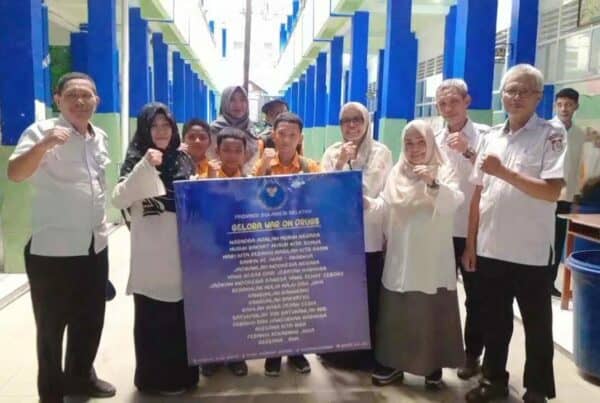 Diseminasi Informasi melalui Media Luar Ruang di Sekolah BERSINAR Kota Makassar