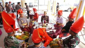 Kepala BNN Prov. Sulawesi Selatan Menghadiri Revitalisasi Situs Budaya/Agama oleh POLRI Dalam Rangka HUT Bhayangkara ke 77 Tahun Kepala BNN Prov. Sulawesi Selatan Menghadiri Revitalisasi Situs Budaya/Agama oleh POLRI Dalam Rangka HUT Bhayangkara ke 77 Tahun